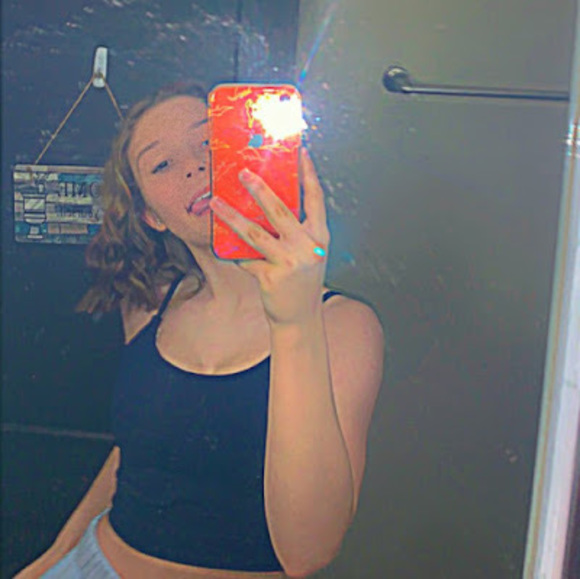 Meet your Posher, Bridget - Picture 1 of 1